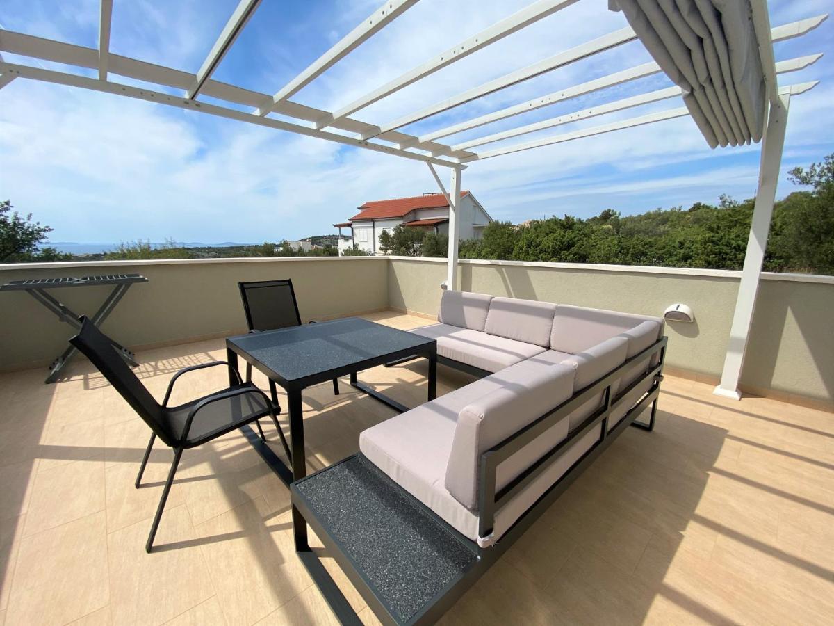 Apartments Carpe Diem Primosten Ngoại thất bức ảnh