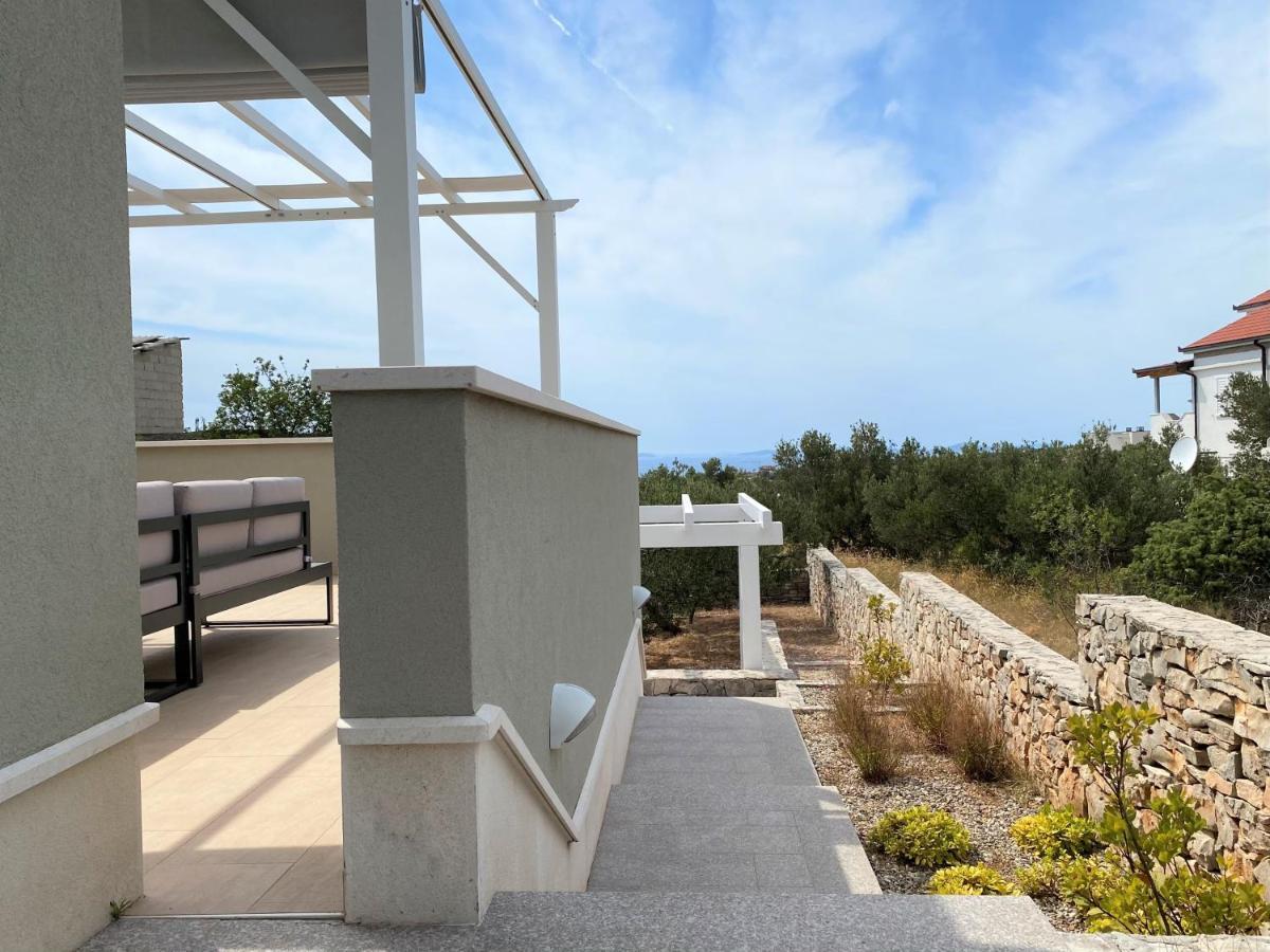 Apartments Carpe Diem Primosten Ngoại thất bức ảnh
