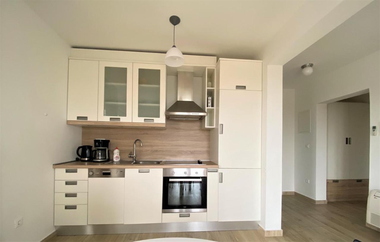 Apartments Carpe Diem Primosten Ngoại thất bức ảnh