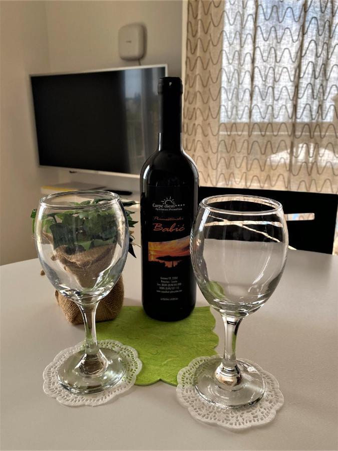 Apartments Carpe Diem Primosten Ngoại thất bức ảnh