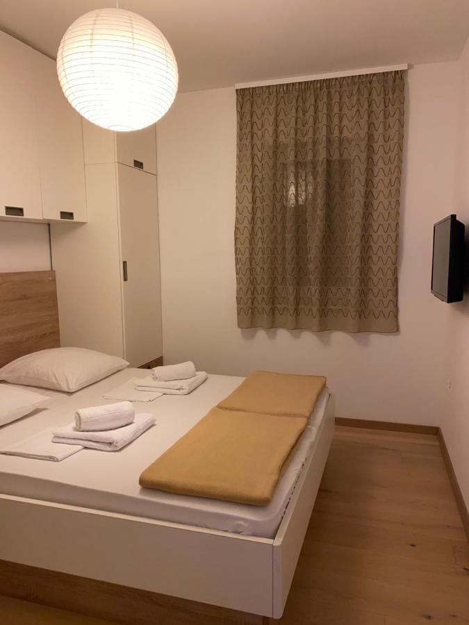 Apartments Carpe Diem Primosten Ngoại thất bức ảnh