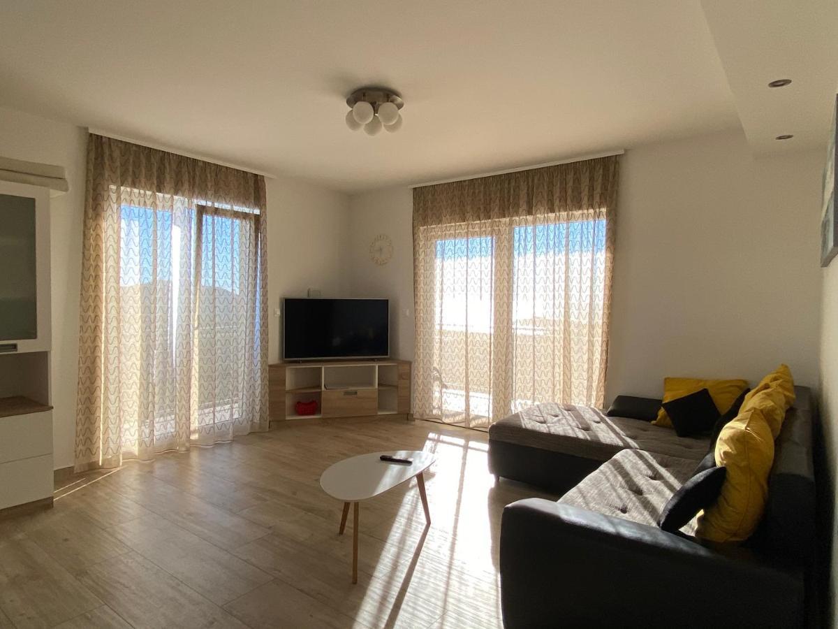 Apartments Carpe Diem Primosten Ngoại thất bức ảnh