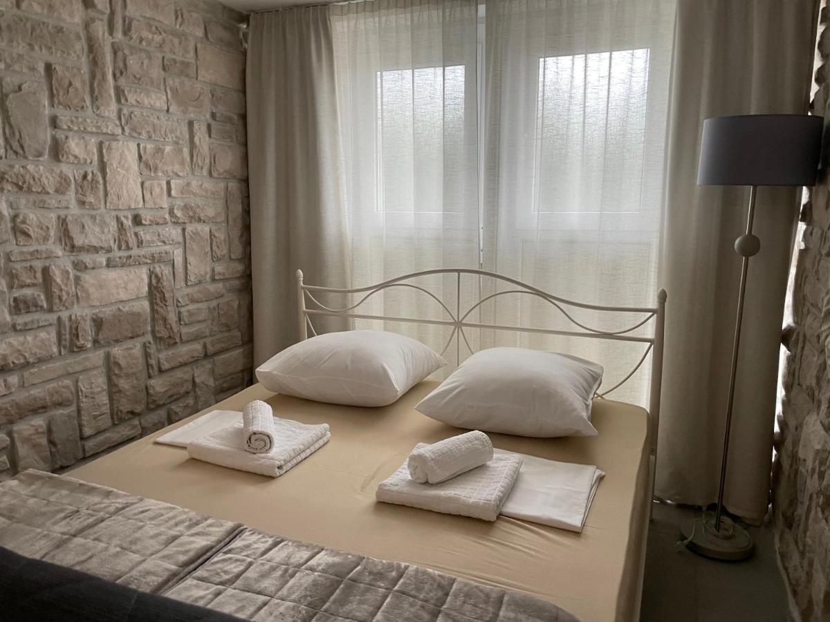 Apartments Carpe Diem Primosten Ngoại thất bức ảnh