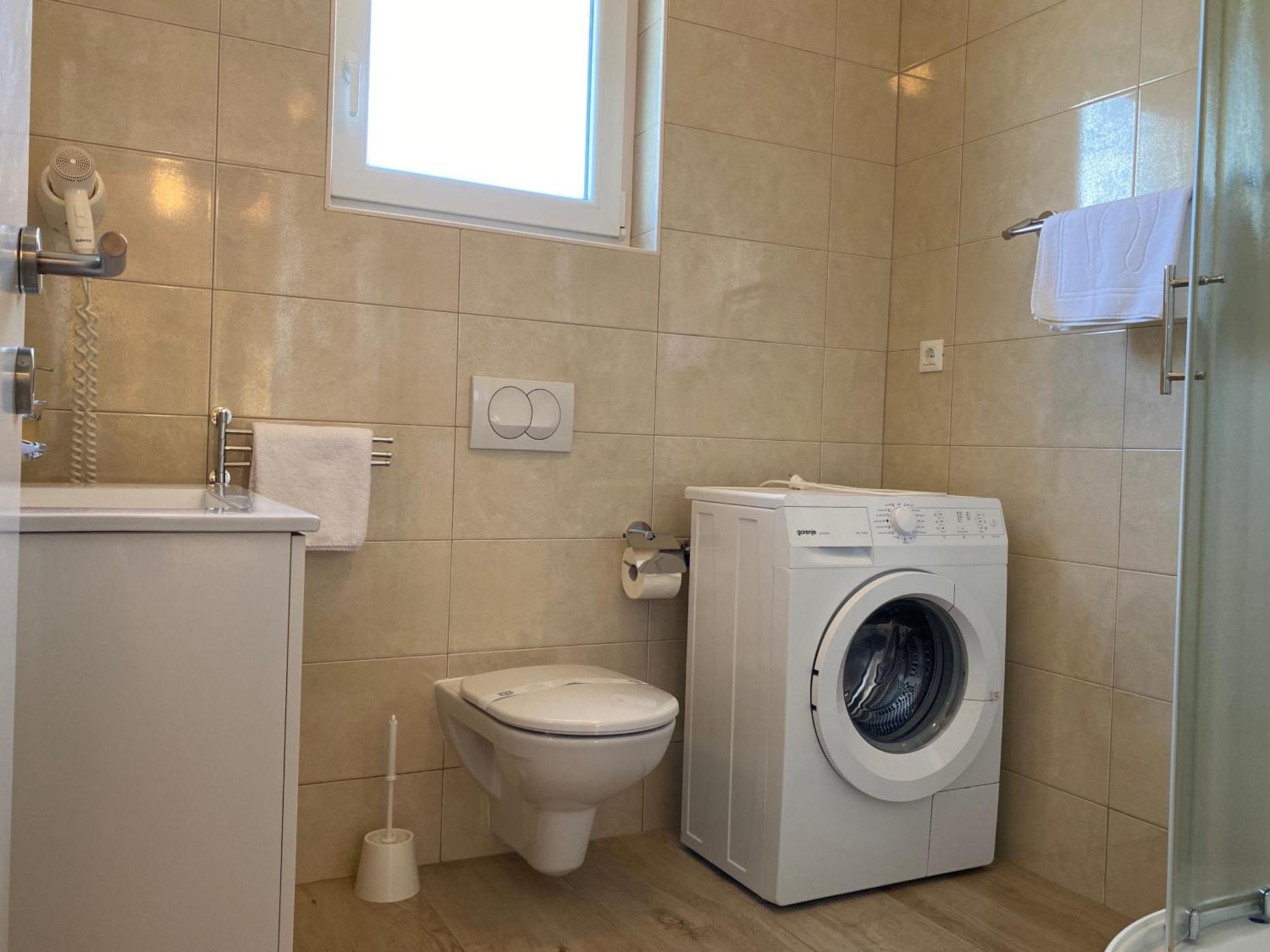 Apartments Carpe Diem Primosten Phòng bức ảnh